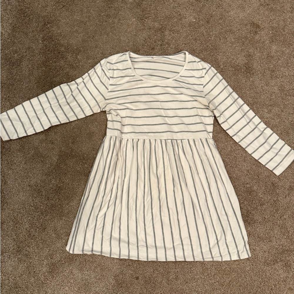 Maternity Striped White and Gray 3/4 Sleeve Top